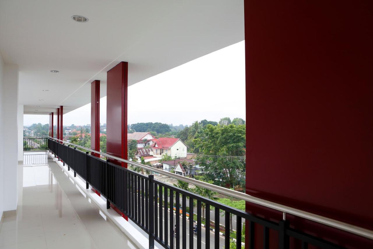 Amaris Hotel Muara Bungo - Jambi Exteriör bild